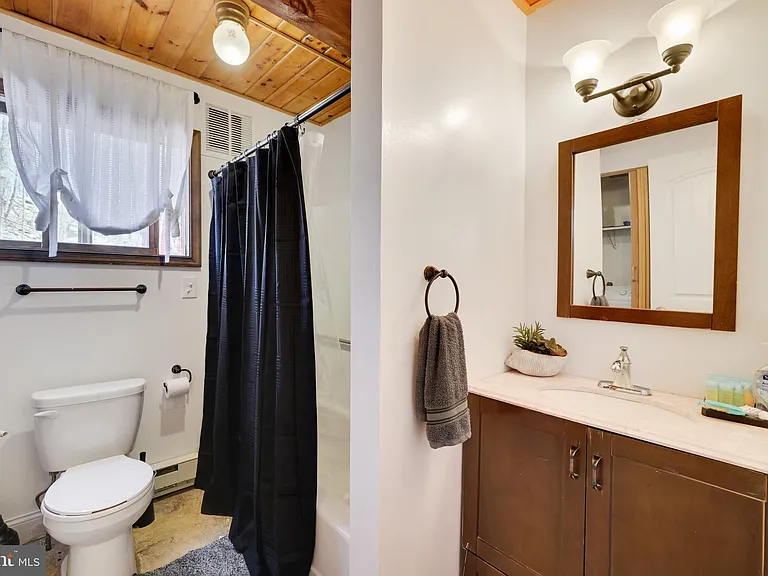 163 Cambridge Ct — Photo 35