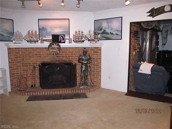 4th image of 817 Dunhill Dr