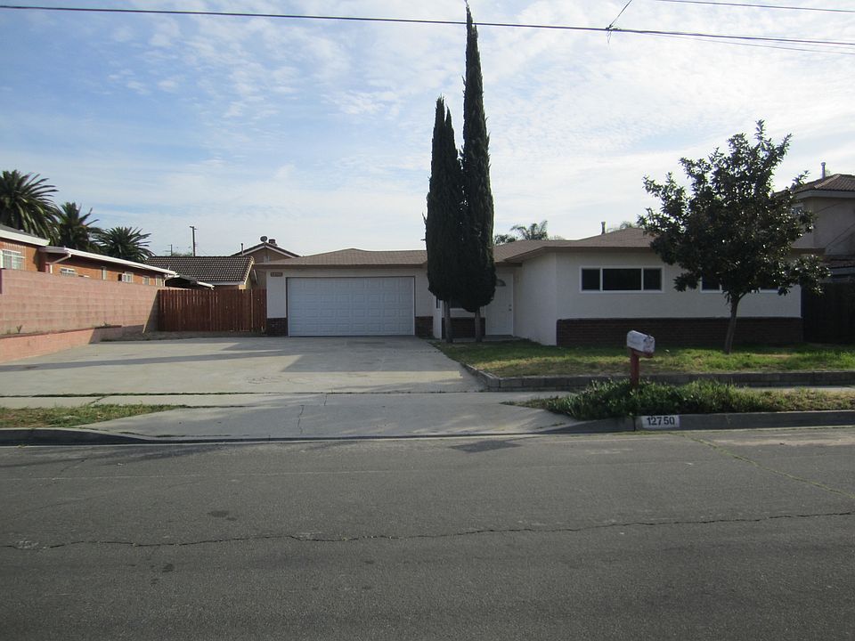 1st image of 12750 Chelsfield St