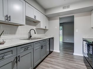 Fairview Court Apartments, Fort Wayne, IN 46816