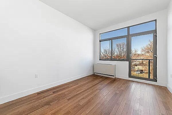 1st image of 818 Bergen St #412