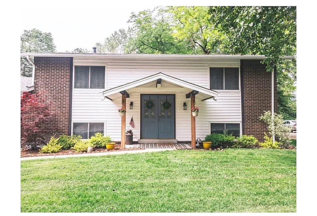 933 Barbara Ann Ln photo 1