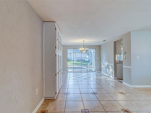 3rd image of 8516 Arrowhead Dr
