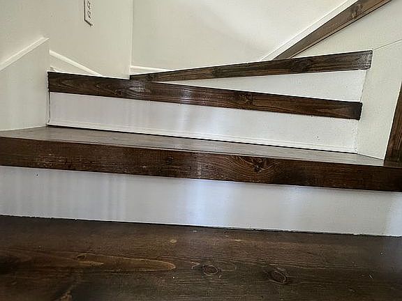Custom hardwood stairs 