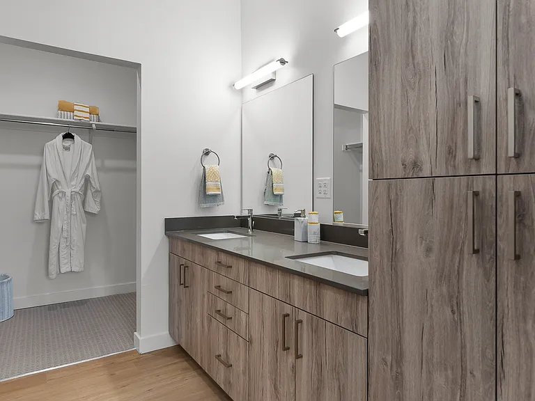 The Kelton Apartments — Photo 17