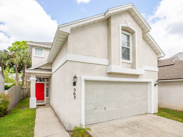 563 Selva Lakes Cir, Atlantic Beach, FL 32233