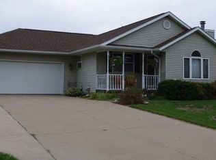 301 Richland Ave, Urbana, IA
