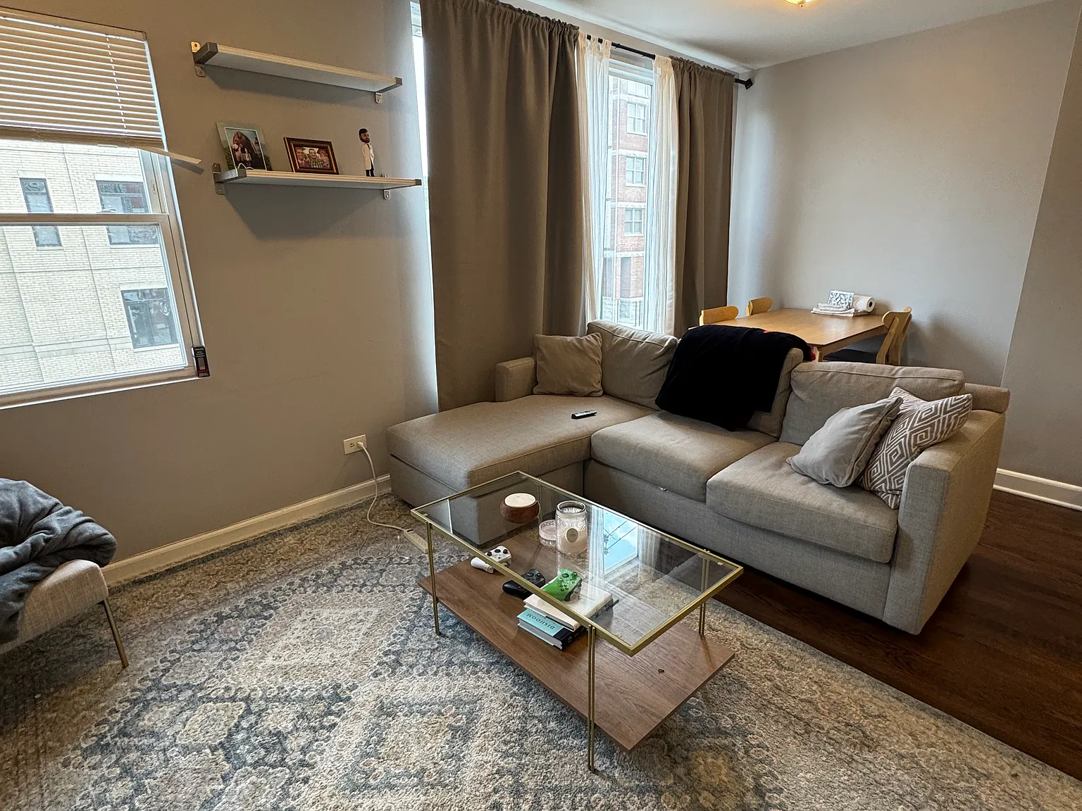 2 bed, 1000 sqft, $2,750 — Photo 2