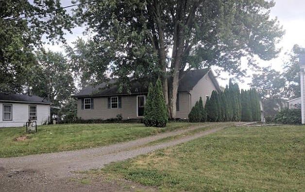 2nd image of 333 W Elm St