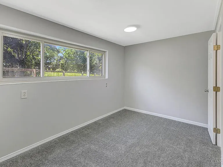 8187 Woodward Dr — Photo 7