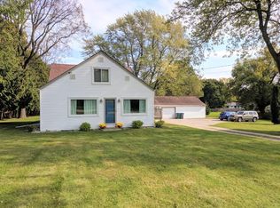 5220 S Martin Rd, New Berlin, WI 53146