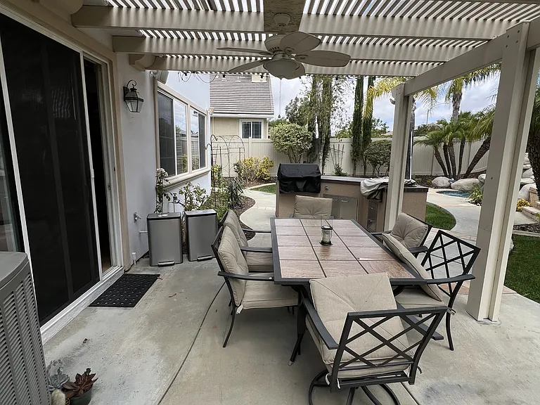 42251 Harwick Ln — Photo 40