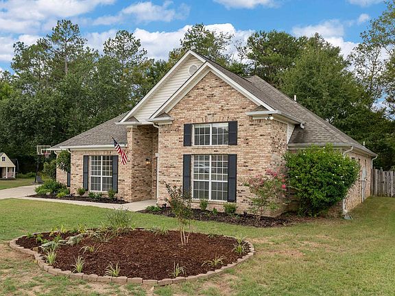 2nd image of 145 Berkshire Manor Cir
