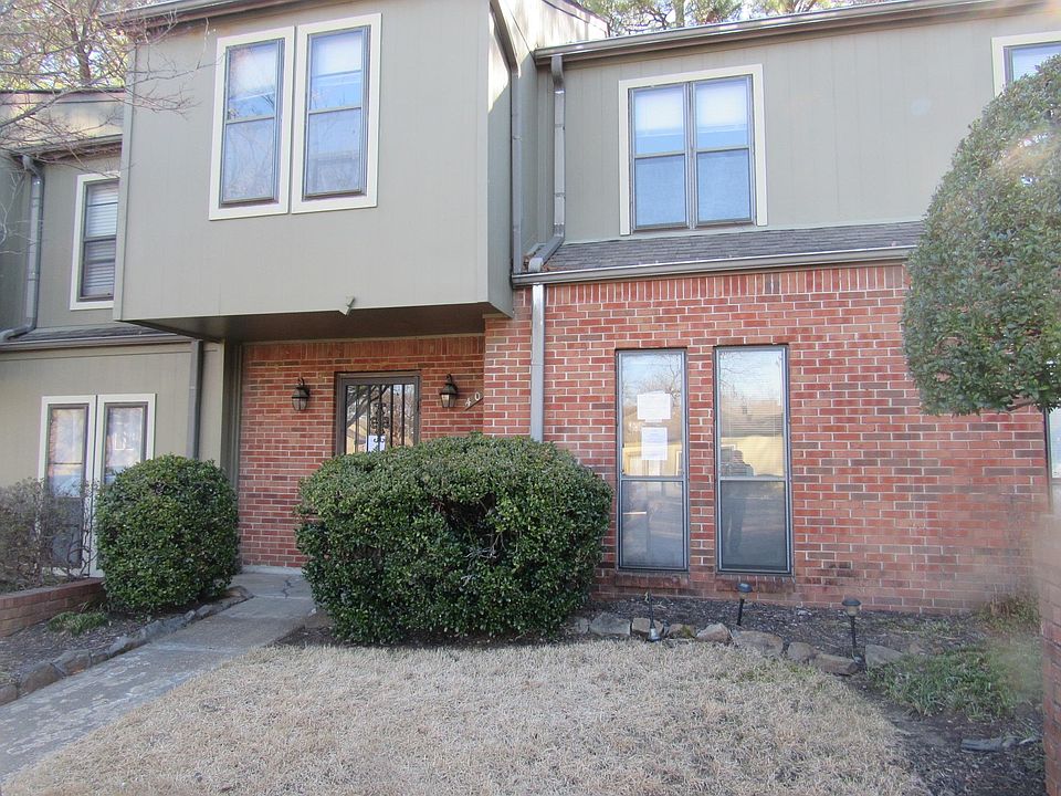 1st image of 4040 Graham Oaks Ct #21
