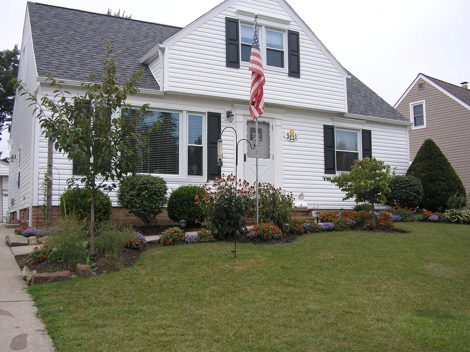 5831 Circle Dr photo 1