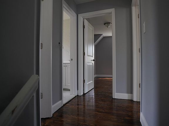 3rd image of 22750 111th Ave