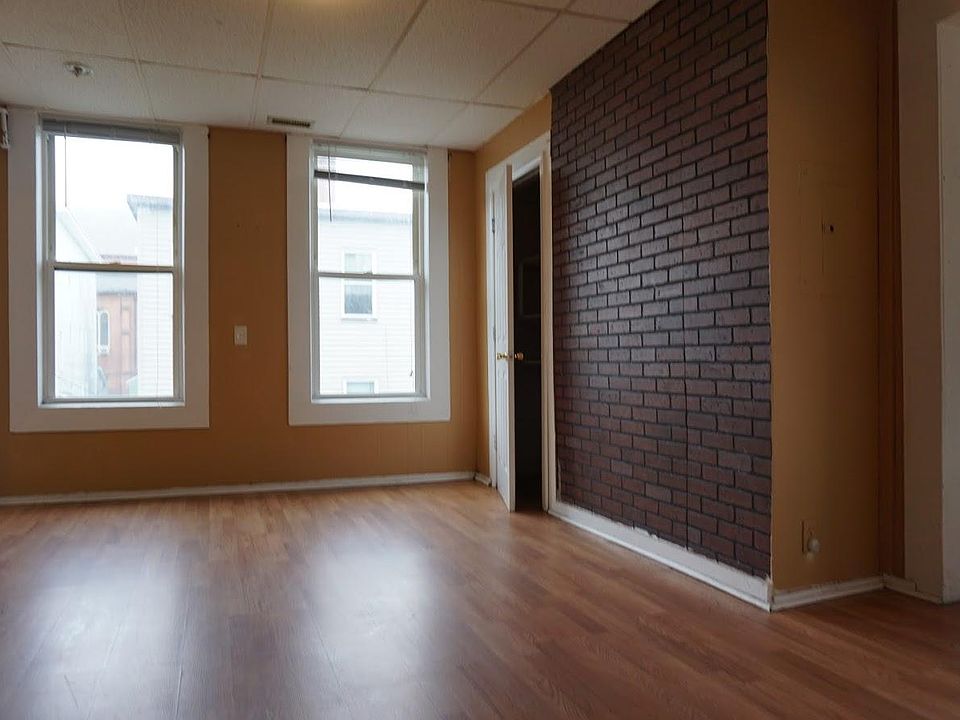 2nd image of 33 Providence St #3