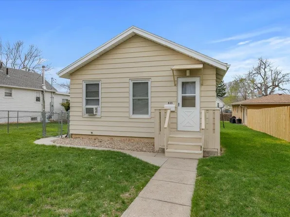 835 N 10th St, Spearfish, SD 57783