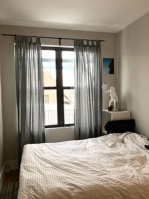 Rented by City Vista Inc | media 28