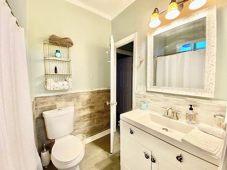 222 1/2 S Freeman St #222-1/2 — Photo 13