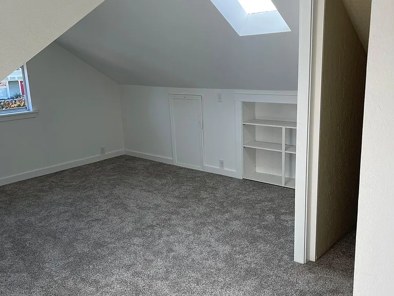 1206 N Anderson St — Photo 27