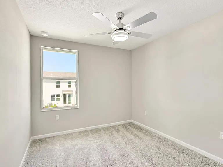 5694 SE Edgewater Cir — Photo 30