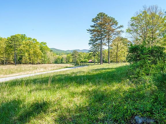 3rd image of 3 Spring Camp Rd
