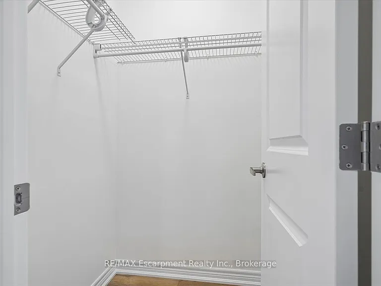 76 Valley Trail Pl — Photo 21