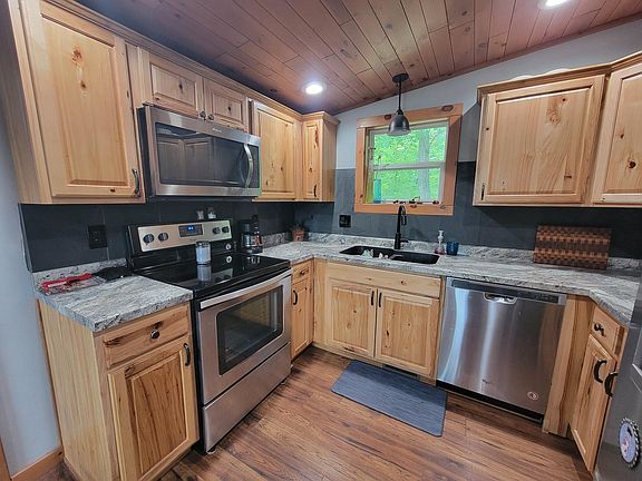 4th image of 8745 Hartman Rd