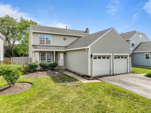 1861 Grosse Pointe Cir, Hanover Park, IL 60133