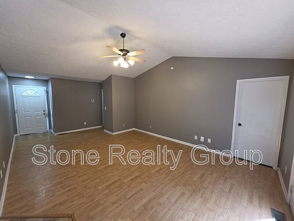 3rd image of 2538 Kings Ct