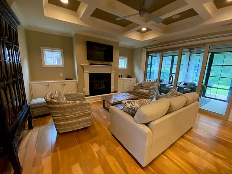1333 Garden Springs Ct — Photo 11
