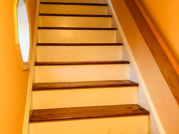 Entrance stairs