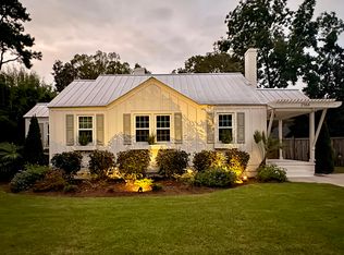 2166 Saint James Dr, Charleston, SC 29412