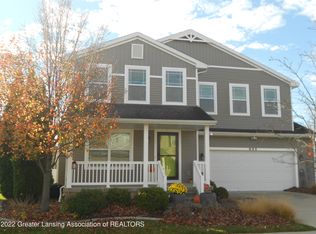 685 Phoebe Ln, East Lansing, MI