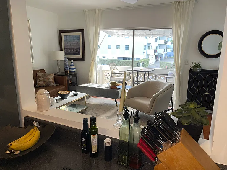 1021 Michigan Ave #7 — Photo 28