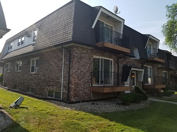 4th image of 10422 Major Ave
