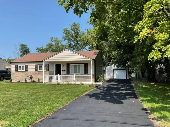 38397 Dolores Dr, Eastlake, OH 44095