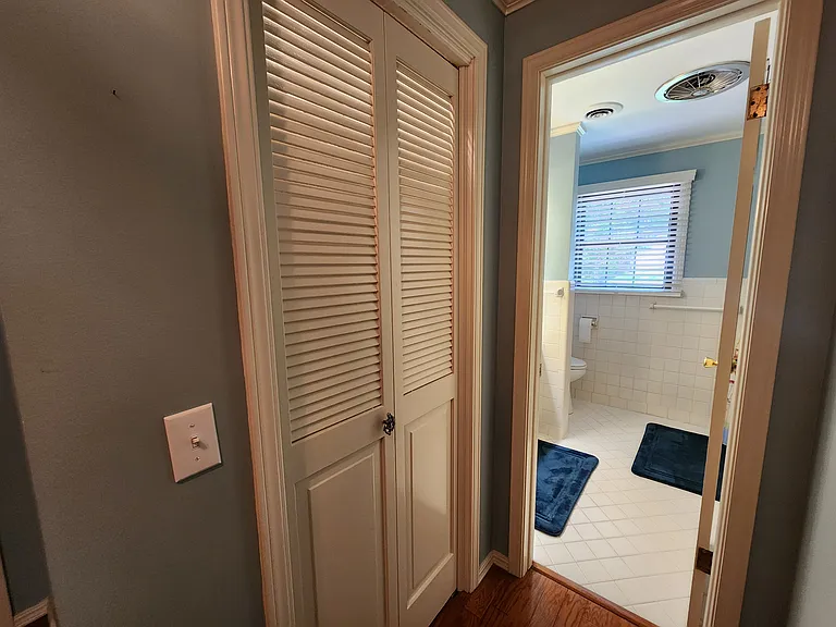 425 E Seneca St — Photo 51
