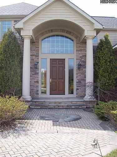 2nd image of 4050 Oxford Ct