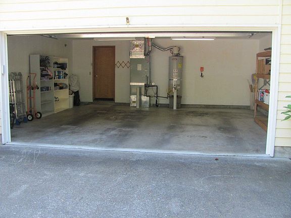 2nd image of 3632 Lake Forest Ct SE