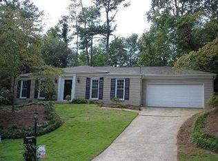 230 Willow Springs Dr, Roswell, GA 30075
