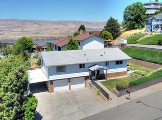 1621 E 21st St, The Dalles, OR 97058