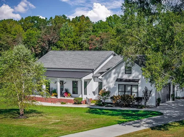 3868 Burgess Falls Rd, Sparta, TN 38583