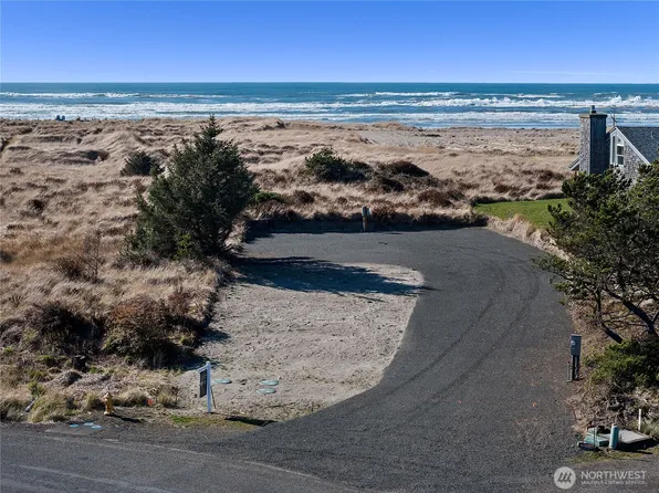 33711 G Street, Ocean Park, WA 98640