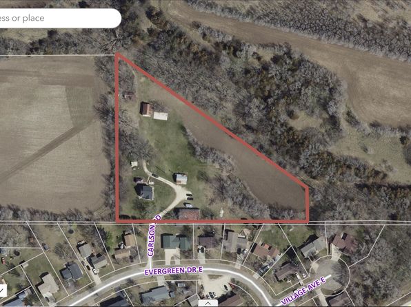 300 Carlson Rd, Cannon Falls, MN 55009