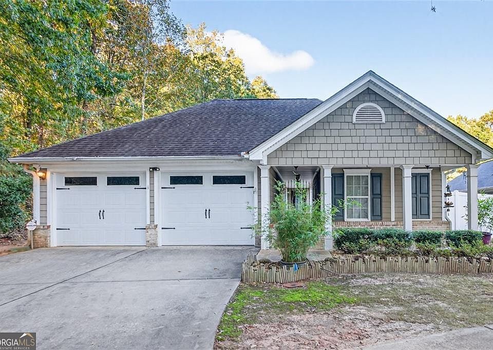 1st image of 164 Cottage Club Dr