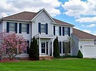 7333 Winchester Dr, Solon, OH 44139