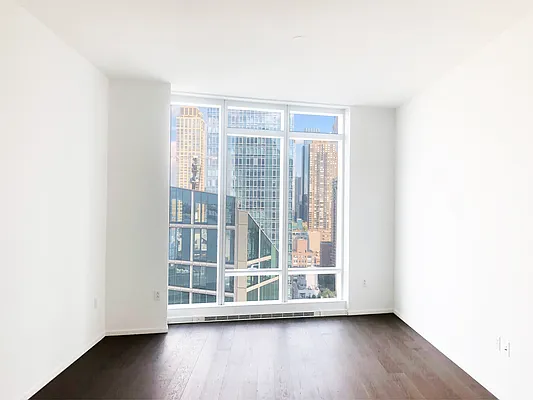 Rented by Domus Realty | media 2