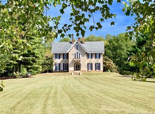 6073 Leedstown Rd, Oak Grove, VA 22443